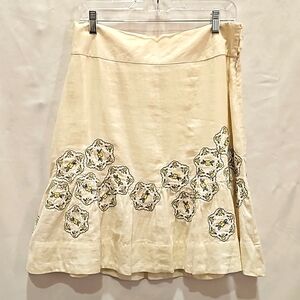 Odille,  Embroidered Skirt, Sz 6, Invisible side zipper, 3 Pearl Buttons